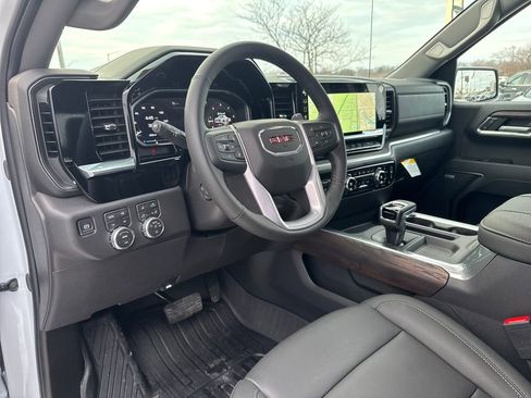 New 2026 GMC Sierra 1500 SLT w/ SLT Premium Plus Package image 19