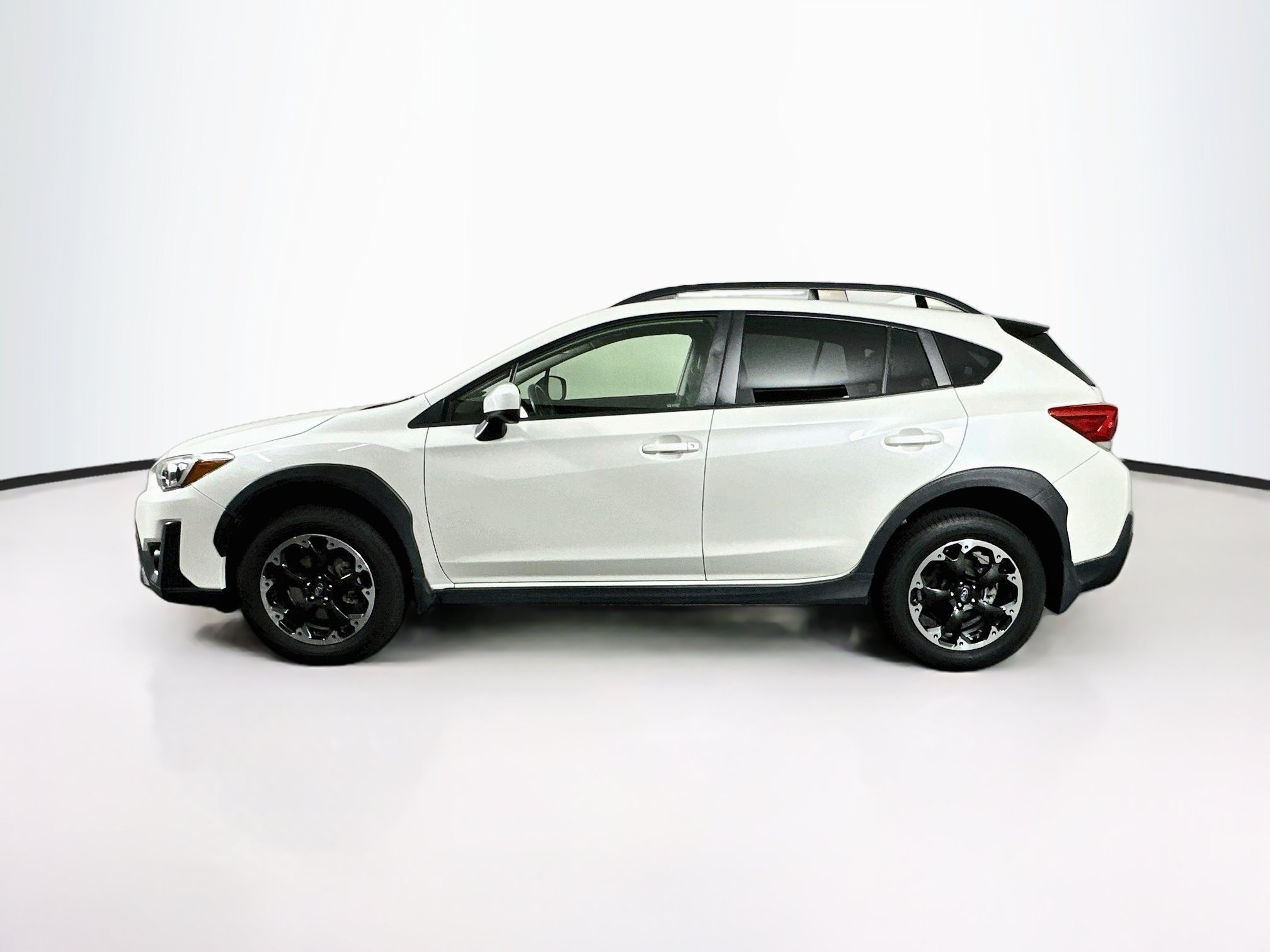 Used 2021 Subaru Crosstrek 2.0i Premium w/ Moonroof Package AWD/4WD image 4