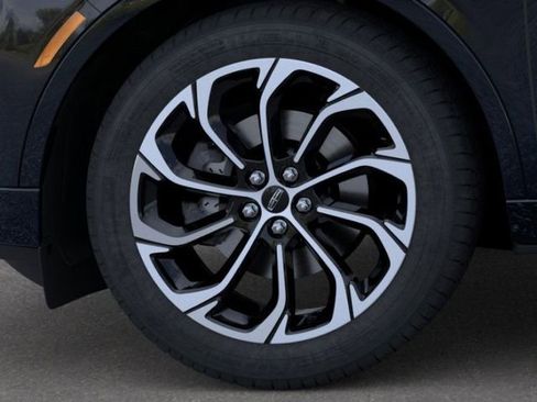 New 2026 Lincoln Nautilus Reserve image 19