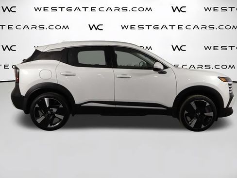 Used 2025 Nissan Kicks SR FWD image 43