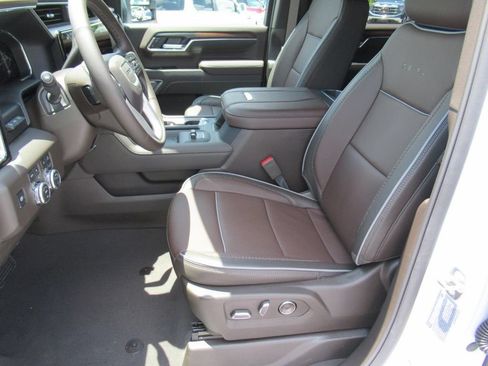 New 2026 GMC Sierra 2500 Denali w/ Denali Reserve Package AWD/4WD image 16