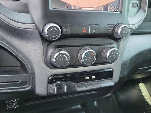Used 2024 RAM 3500 Tradesman w/ Protection Group AWD/4WD image 17