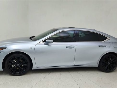 Used 2024 Lexus ES 350 F Sport image 3