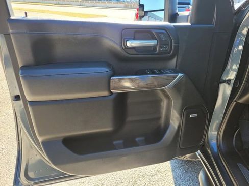 Used 2020 Chevrolet Silverado 2500 LTZ w/ LTZ Texas Edition image 19