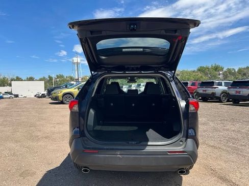 Used 2025 Toyota RAV4 XLE FWD image 29