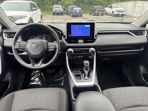 Used 2023 Toyota RAV4 XLE image 14
