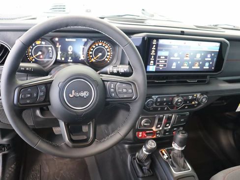 Used 2026 Jeep Wrangler Rubicon AWD/4WD image 11