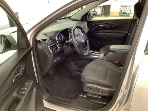 Used 2021 Chevrolet Equinox LT AWD/4WD image 5