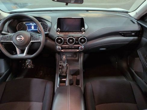 Used 2025 Nissan Sentra SV FWD image 13