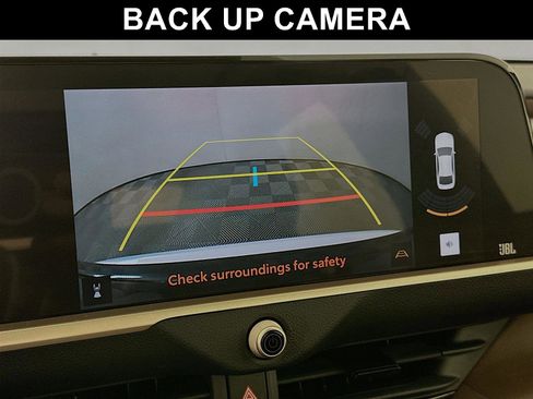 Certified 2023 Toyota Crown Limited image 6