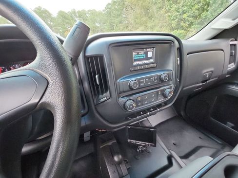 Certified 2016 Chevrolet Silverado 2500 W/T w/ Snow Plow Prep Package image 17