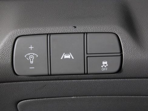 Certified 2023 Hyundai Elantra SEL w/ Convenience Package image 22