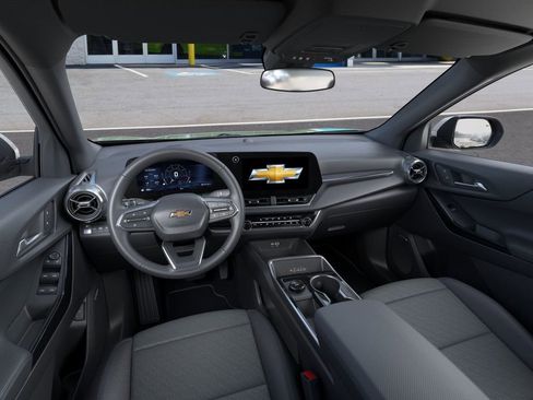New 2026 Chevrolet Equinox LT w/ Convenience Package II image 15