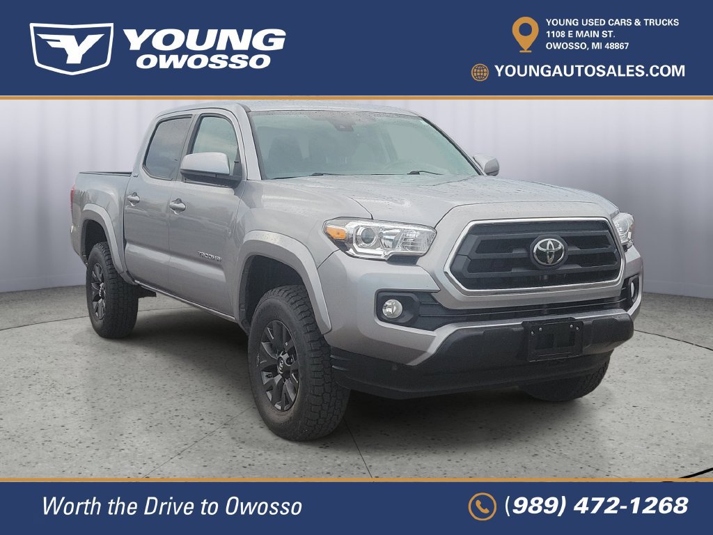 Used 2021 Toyota Tacoma SR5 AWD/4WD image 2