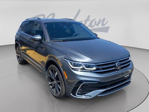 Used 2024 Volkswagen Tiguan SEL R-Line AWD/4WD image 2