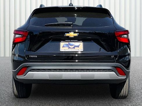 New 2026 Chevrolet Trax LT w/ Driver Confidence Package image 8