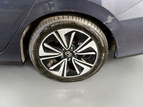 Used 2016 Honda Civic EX-L image 37