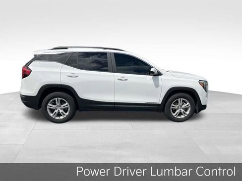 Used 2023 GMC Terrain SLE w/ Driver Convenience Package AWD/4WD image 8
