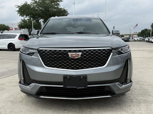 Used 2023 Cadillac XT6 Premium Luxury FWD image 11