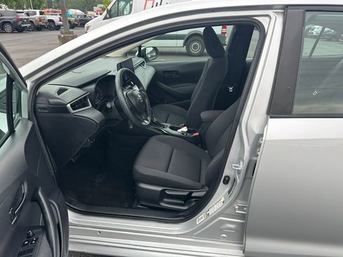 Used 2024 Toyota Corolla LE FWD image 12