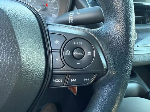 Used 2023 Toyota Corolla LE FWD image 16
