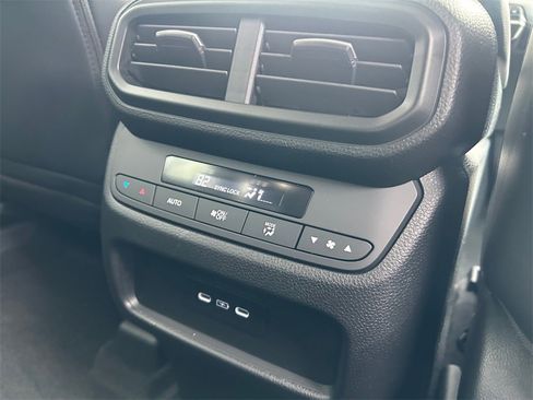 New 2025 Honda Pilot Touring image 25