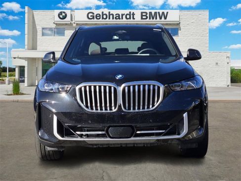 New 2026 BMW X5 xDrive50e w/ Premium Package image 2