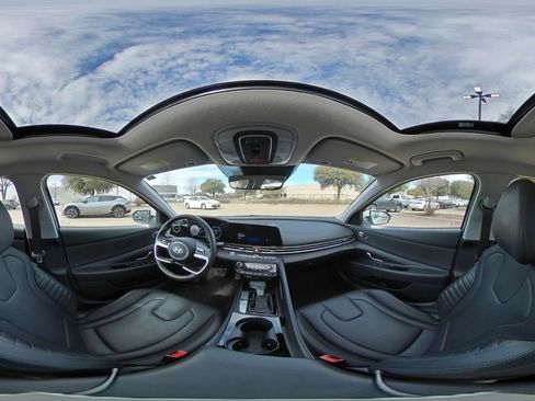 Used 2025 Hyundai Elantra Limited image 43