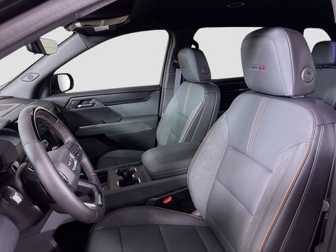 Used 2025 GMC Acadia AT4 w/ Super Cruise Package image 23