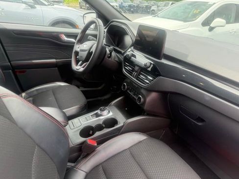 Used 2025 Ford Escape ST-Line AWD/4WD image 6