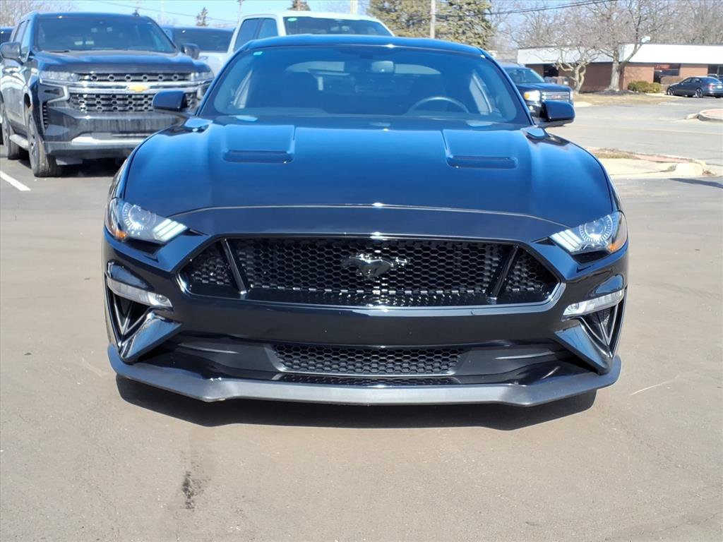 Used 2019 Ford Mustang GT w/ GT Performance Package RWD image 2
