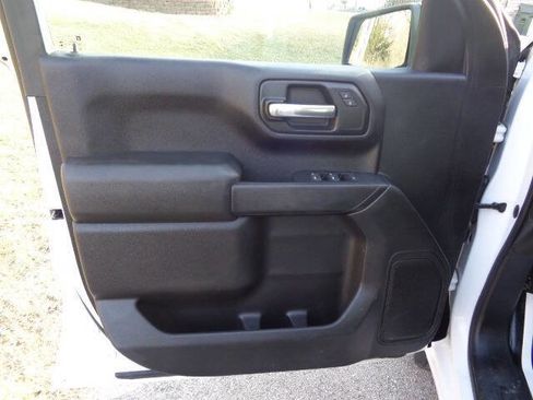 Used 2019 Chevrolet Silverado 1500 W/T w/ Trailering Package image 11