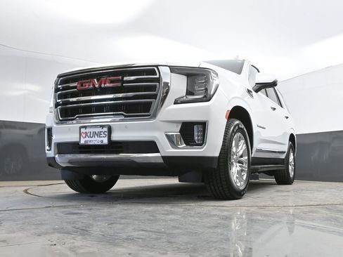 Used 2022 GMC Yukon SLT w/ SLT Luxury Package image 34