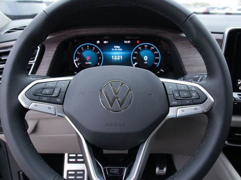 New 2026 Volkswagen Atlas SEL Premium R-Line AWD/4WD image 17