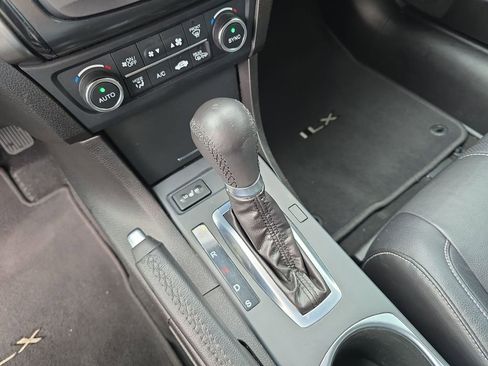 Used 2020 Acura ILX w/ Premium Package image 18