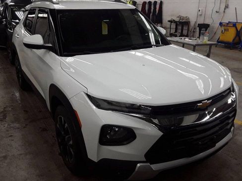 Used 2022 Chevrolet TrailBlazer LT w/ Convenience Package image 1