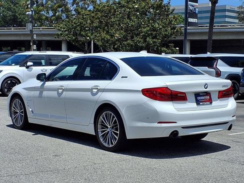 Used 2018 BMW 530e xDrive AWD/4WD image 4