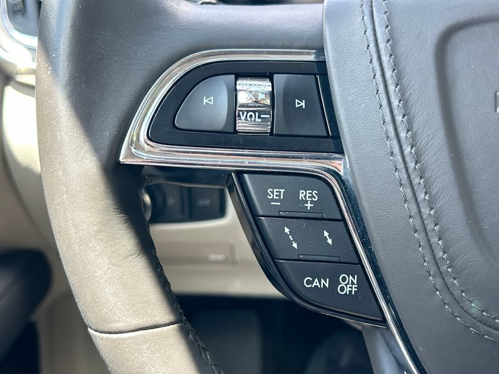 Used 2020 Lincoln Continental Reserve AWD/4WD image 20
