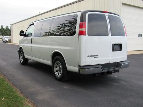 Used 2014 Chevrolet Express 1500 LT w/ LT Preferred Equipment Group RWD image 6