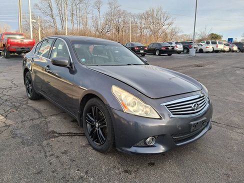 Used 2010 INFINITI G37 x Sedan w/ Premium Pkg image 2