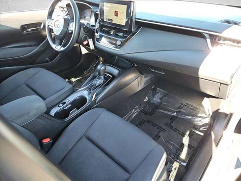 Used 2024 Toyota Corolla LE FWD image 27