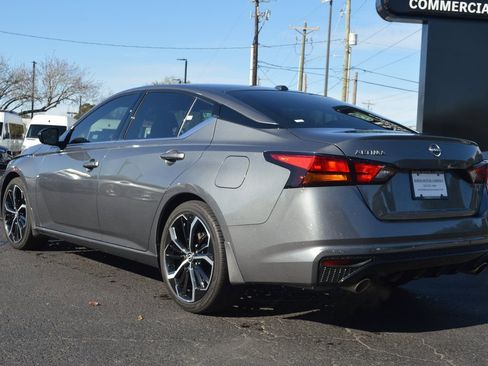 Used 2024 Nissan Altima 2.5 SR w/ SR Premium Package image 15