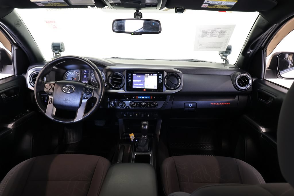Used 2016 Toyota Tacoma TRD Sport AWD/4WD image 26