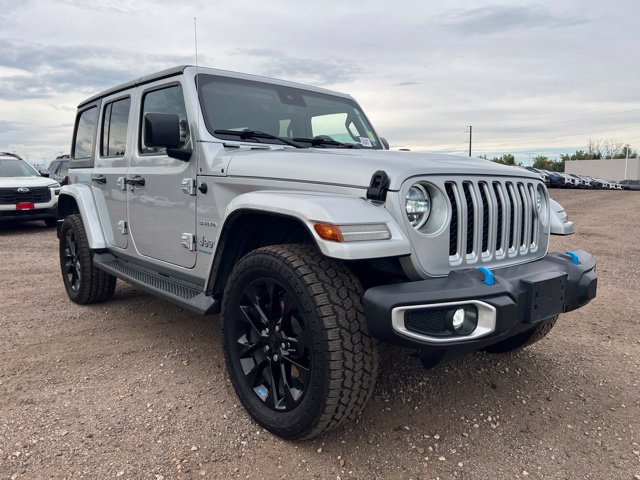 Used 2023 Jeep Wrangler Unlimited Sahara w/ Cold Weather Group AWD/4WD image 8