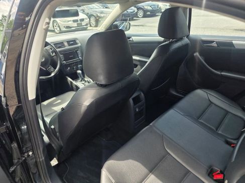 Used 2014 Volkswagen Jetta SE FWD image 19