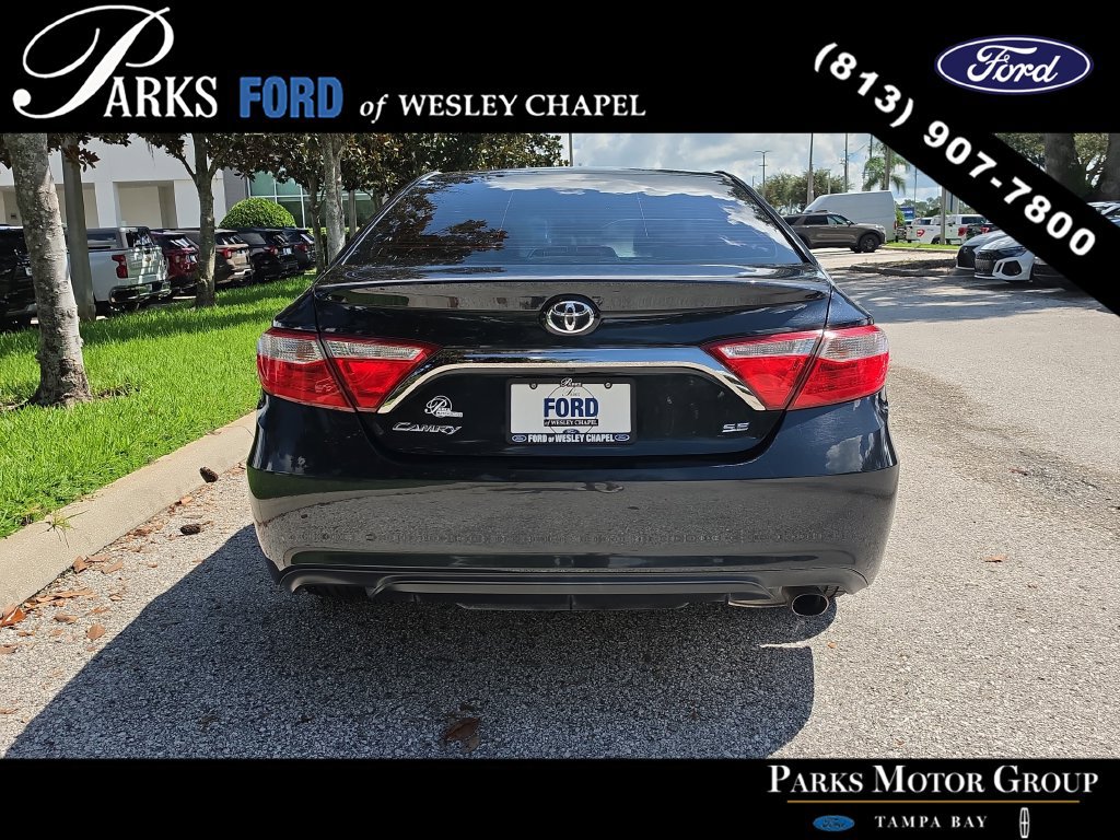 Used 2015 Toyota Camry SE FWD image 6
