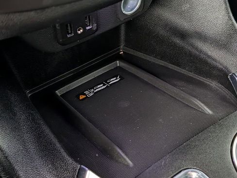 Used 2023 Chevrolet Traverse LT image 27