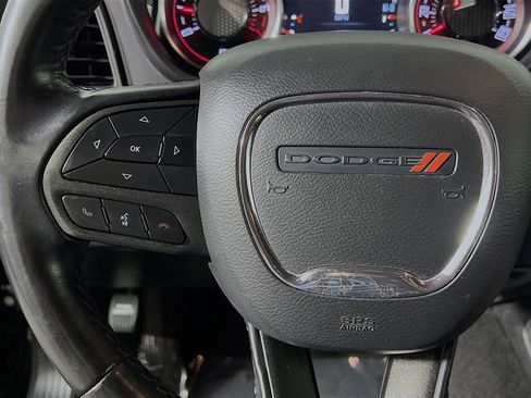 Used 2023 Dodge Challenger SXT image 19
