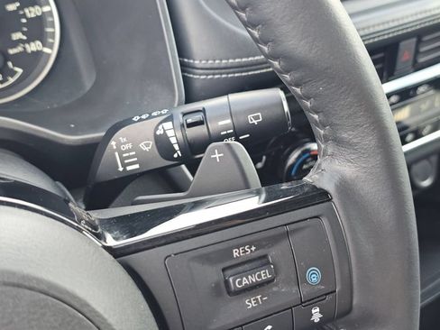 Used 2021 Nissan Rogue SL AWD/4WD image 16