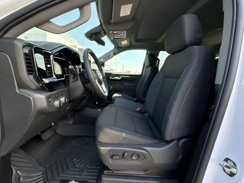 New 2026 GMC Sierra 1500 SLE AWD/4WD image 13